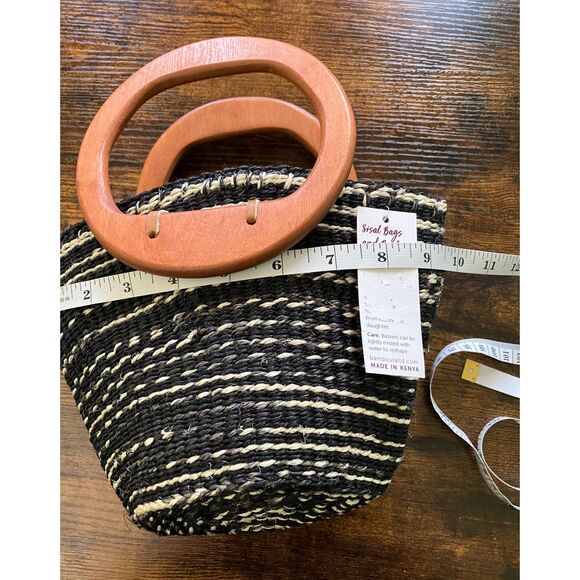 Sisal Bags and Baskets small handwoven Sisal basket bag with wood handles - Picture 7 of 7